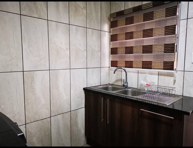3 BEDROOM HOUSE SOLD IN THERESAPARK